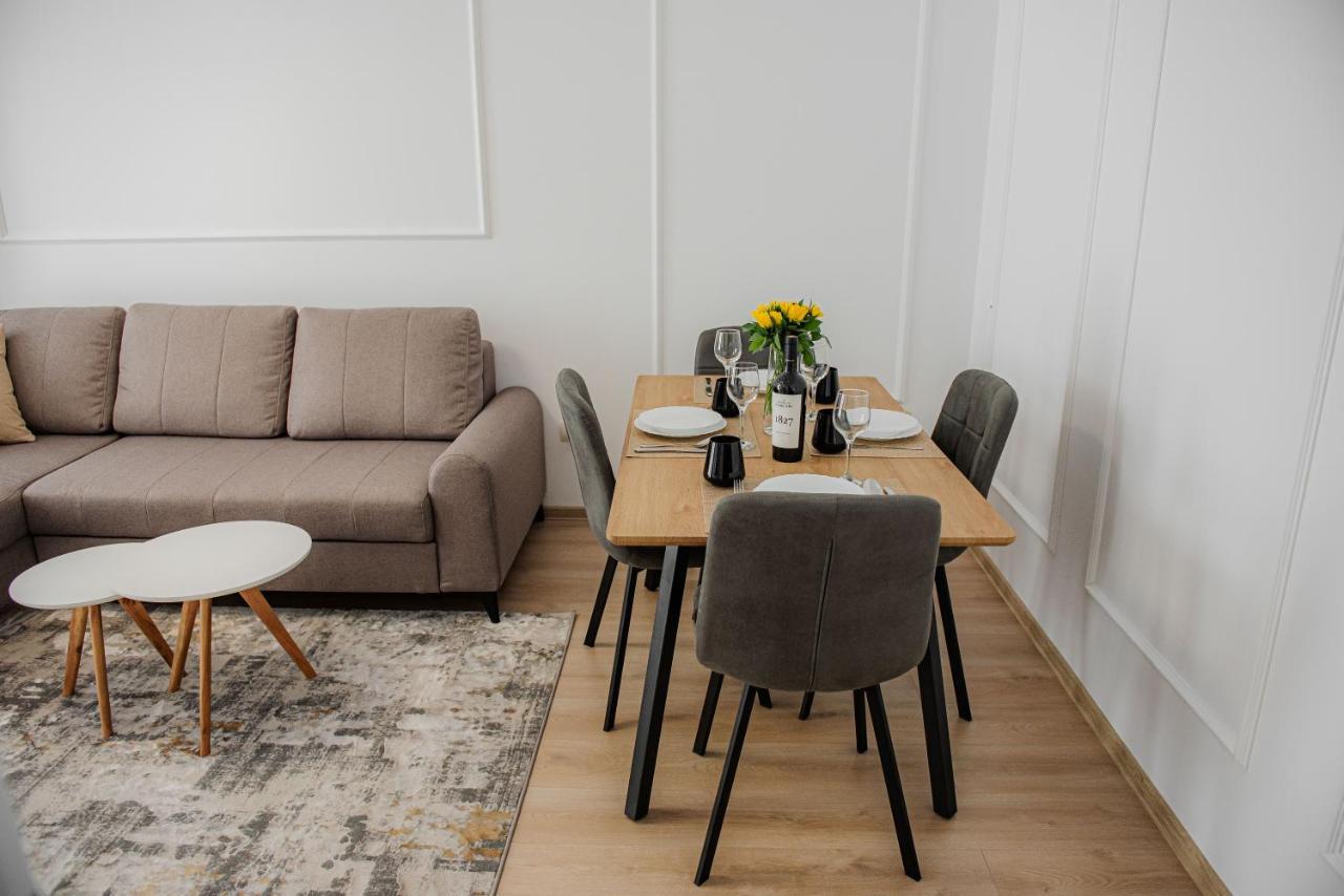 Modern Apartment In Timişoara Buitenkant foto