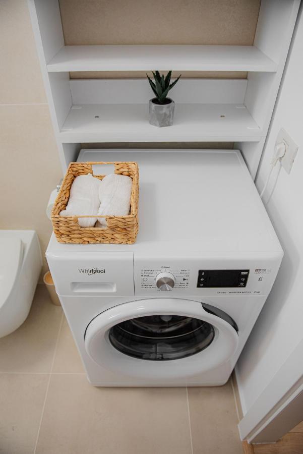 Modern Apartment In Timişoara Buitenkant foto