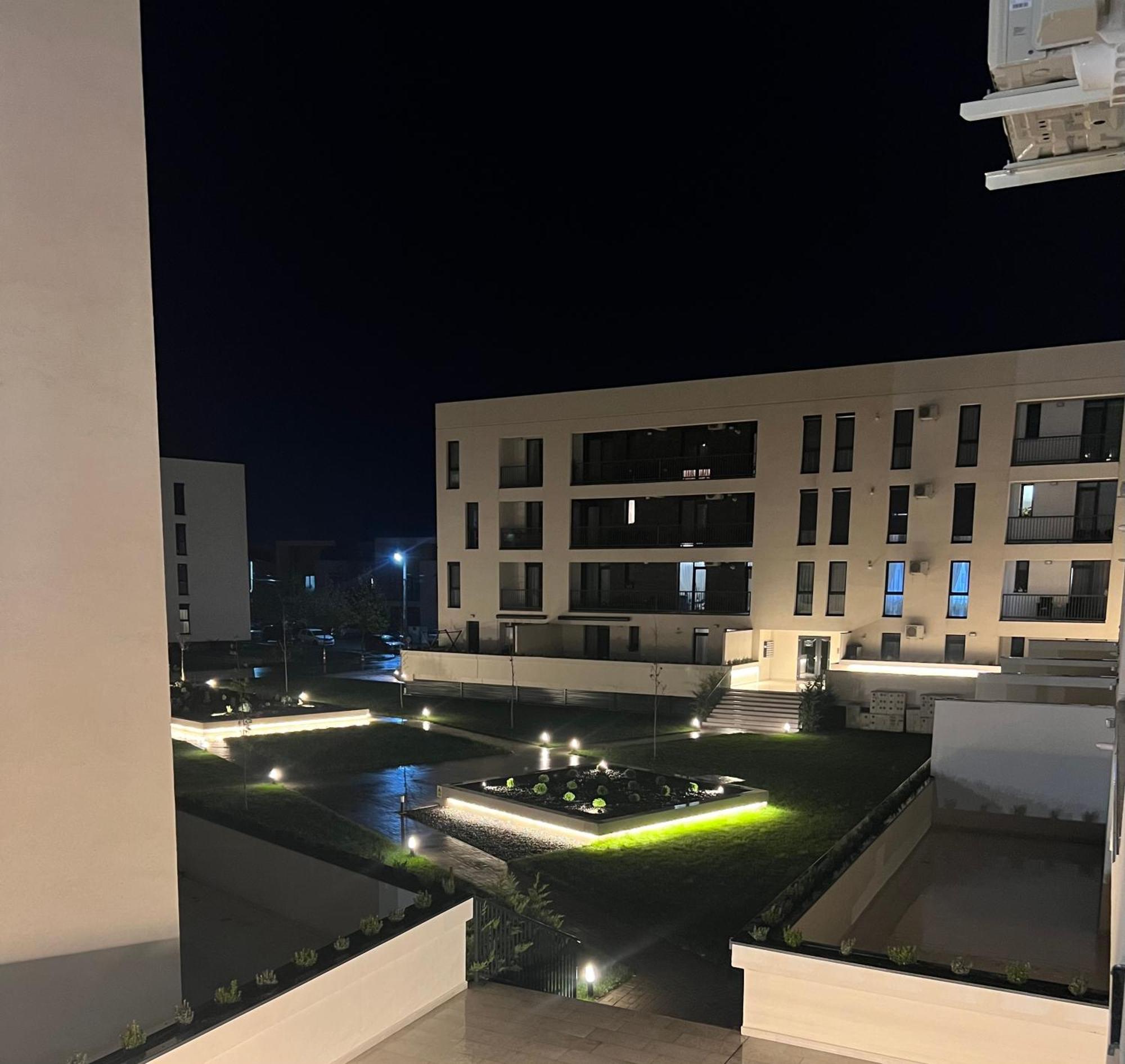 Modern Apartment In Timişoara Buitenkant foto
